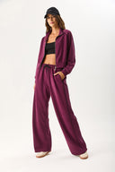 Kadın Regular Fit Yanı Yırtmaçlı Yumuşak Dokulu Jogging Pantolon (CUPRO) - Bordo