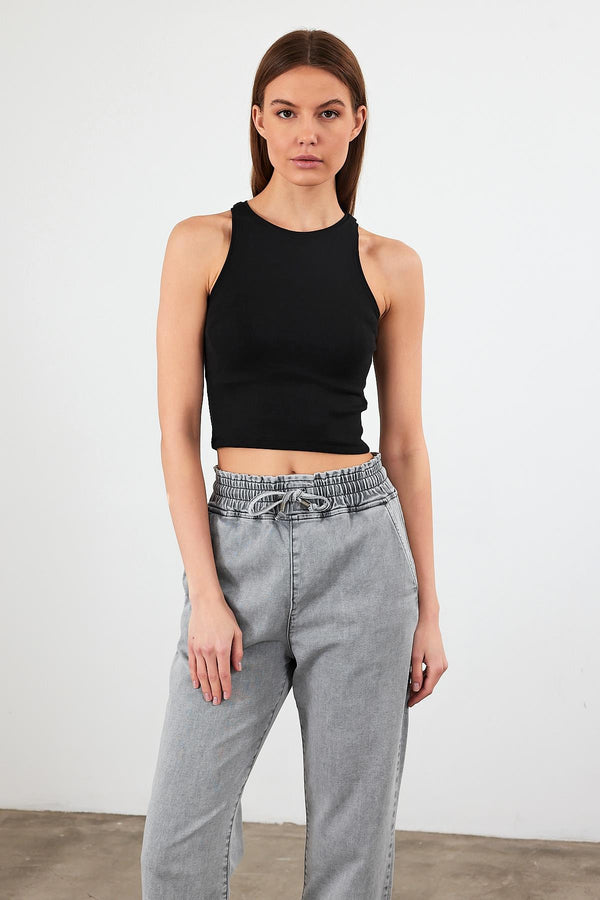 Sandra Halter Top Crop Atlet - SİYAH