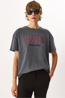 Kadın Sülfür Boyalı Baskılı Tişört %100 Pamuk - Antrasit