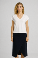 Kadın V Yaka Düşük Omuz Tişört %100 Pamuk - Beyaz
