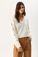 Kadın V Yakalı Kolu Düğme Detaylı Triko - Fildişi