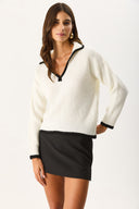 Kadın Yakası Kontrast Renkli Triko - Kemik - Siyah Çizgili