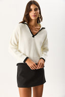 Kadın Yakası Kontrast Renkli Triko - Kemik - Siyah Çizgili