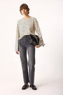 Kadın Lena Çizgili Kayık Yaka Tişört %100 Pamuk - Ekru - Lacivert Çizgili