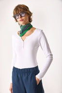 Kadın Matilda Düğme Detaylı Vücuda Oturan Uzun Kollu Tişört %100 Pamuk - Beyaz