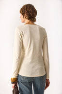 Kadın Matilda Düğme Detaylı Vücuda Oturan Uzun Kollu Tişört %100 Pamuk - Taş