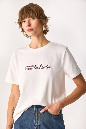 Kadın Nakışlı Sloganlı Tişört %100 Pamuk - Fildişi