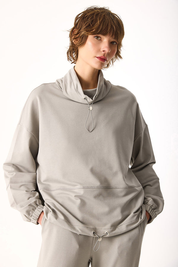Norah Yakası Detaylı Regular Fit Sweatshirt-GRİ