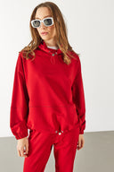 Kadın Norah Yakası Detaylı Regular Fit Sweatshirt - Kırmızı
