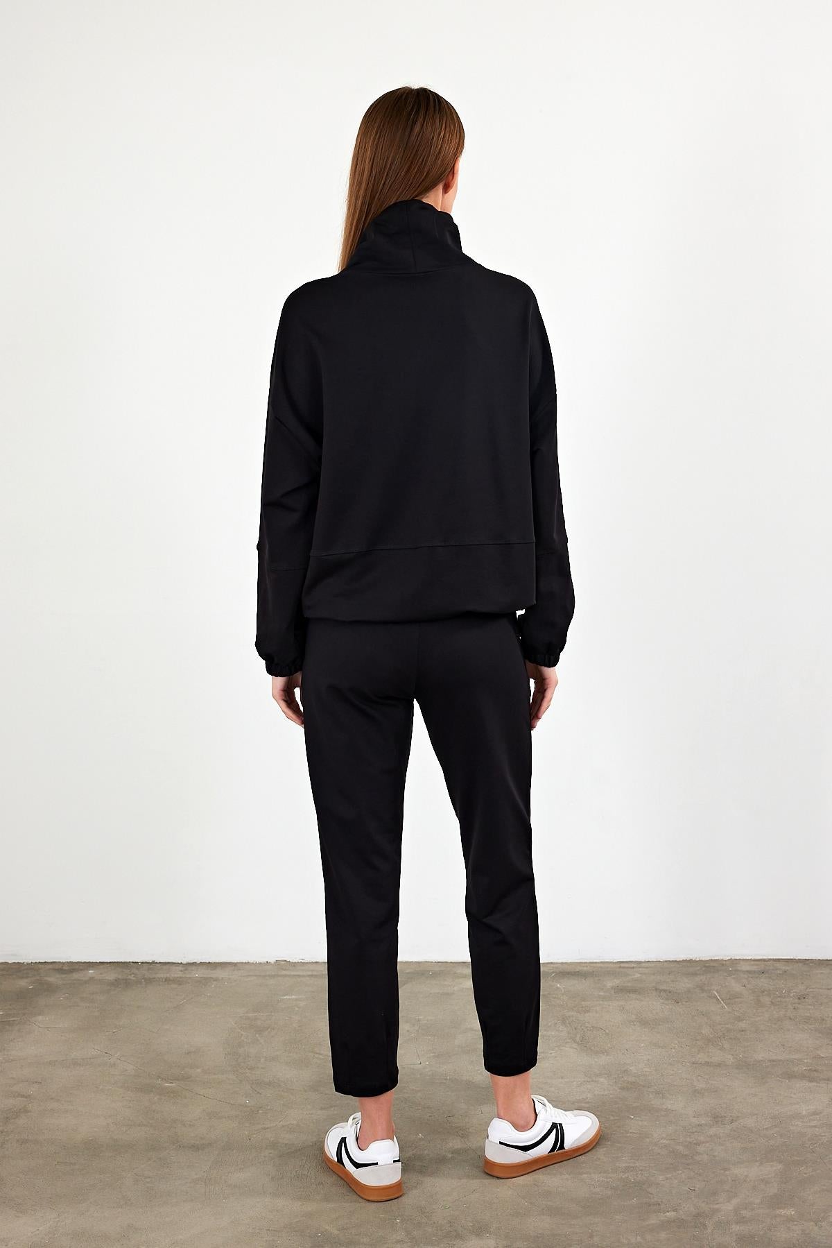 Norah Kadın Norah Yakası Detaylı Regular Fit Sweatshirt - Siyah – Vena