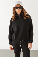 Kadın Norah Yakası Detaylı Regular Fit Sweatshirt - Siyah