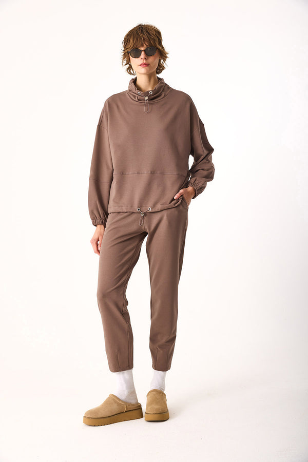 Norah Yakası Detaylı Regular Fit Sweatshirt-VİZON