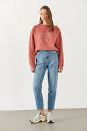Kadın Omzu Düğme Detaylı Nakışlı Sweatshirt - Gülkurusu