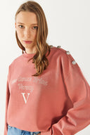 Kadın Omzu Düğme Detaylı Nakışlı Sweatshirt - Gülkurusu