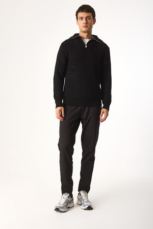 Erkek Regular Fit Dik Yaka Yarım Fermuarlı Triko Kazak - Siyah