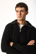 Erkek Regular Fit Dik Yaka Yarım Fermuarlı Triko Kazak - Siyah