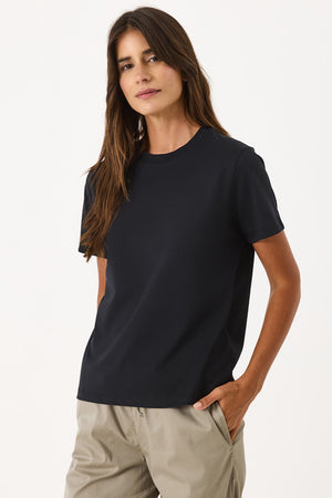 Kadın Sıfır Yaka Rahat Kalıp Kalın Süprem Tişört %100 Pamuk - Siyah