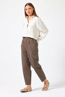 Kadın Stacy Slouchy Chino Pantolon (TENCEL)™ - Vizon