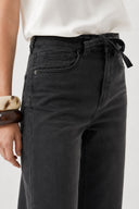 Wanda Kemer Detaylı Black Wide Leg Lyocell Jean Pantolon-Black